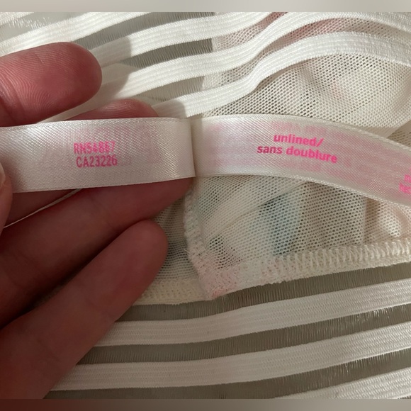 NEW - PINK by Victoria’s Secret (Size L) Unlined Lace Bralette in Floral Design - Picture 6 of 7